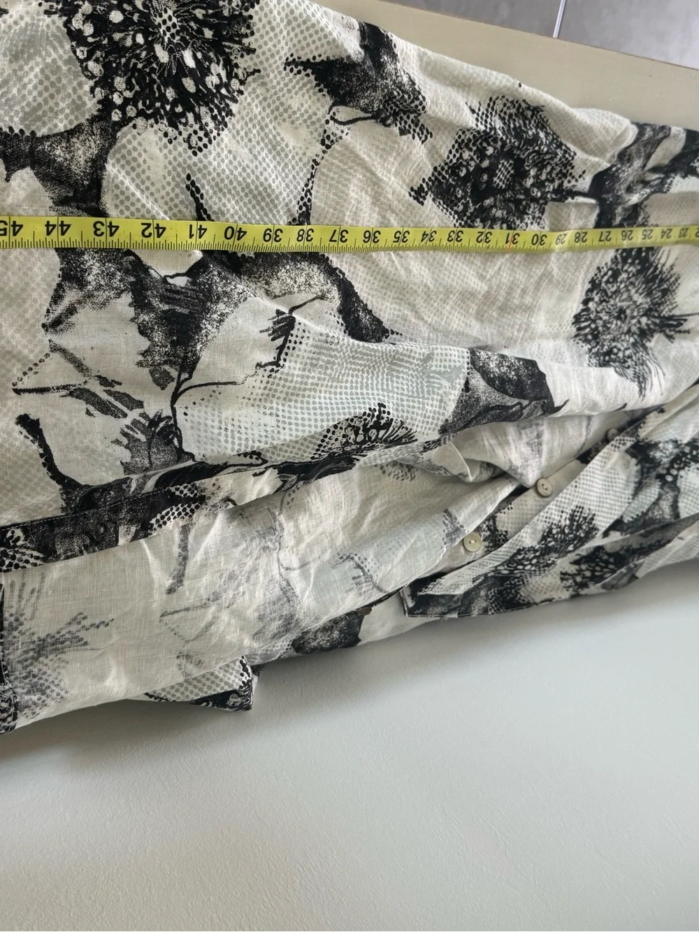 Floral Button-Front Maxi Shirt Dress in White and Black - Picture 9 of 11